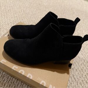 Toms Classic Black Ankle Booties